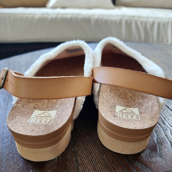 NWOBT Reef  Beach Bum Sage Feaux Sherling Buckle Clog Mule size 9 - Picture 3 of 6